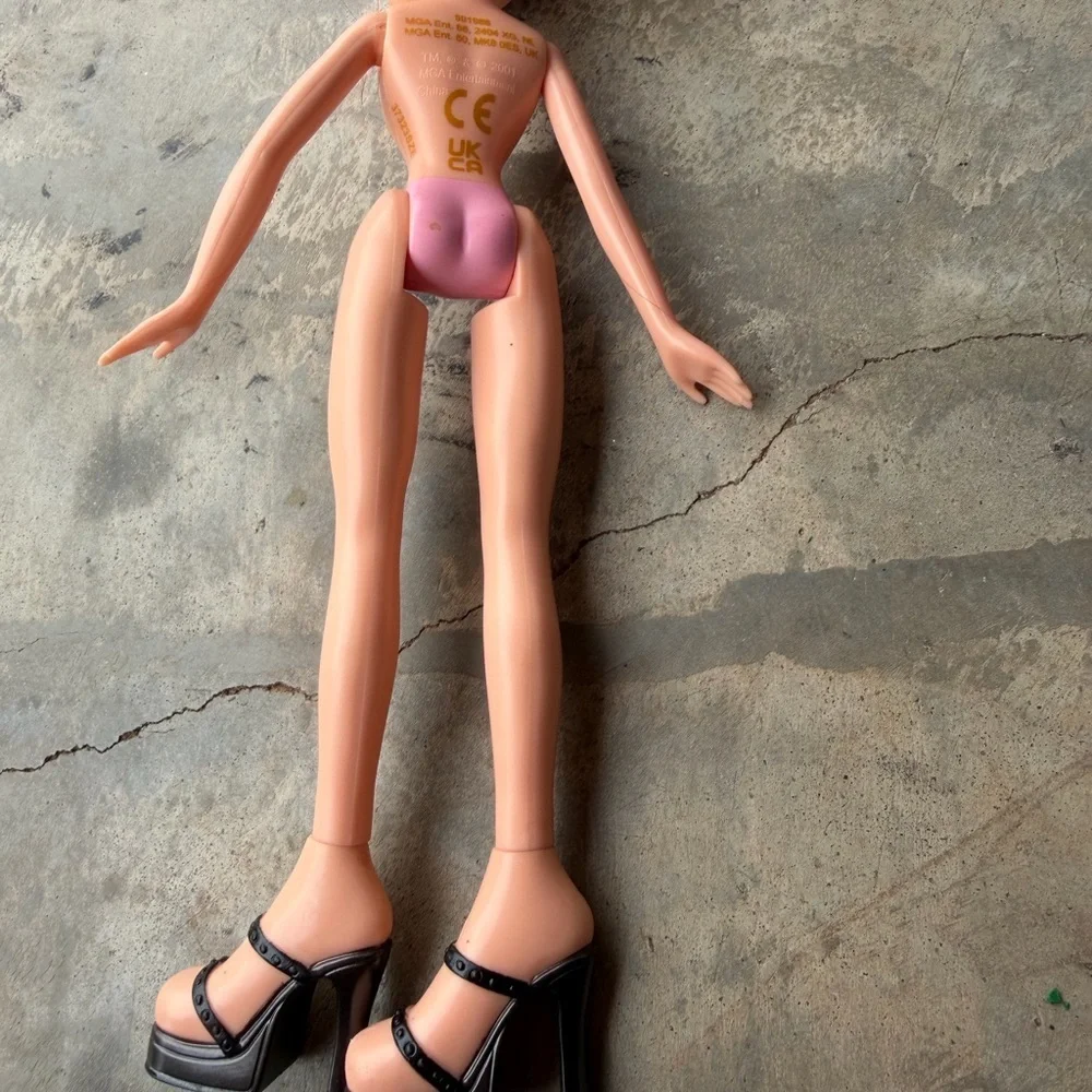 Bratz Yasmin fashion doll 2001 Vintage Y2K